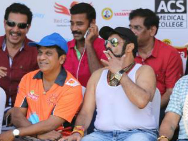 Balakrishna Smoking in Chepauk Stadium Balakrishna Smoking in Chepauk Stadium