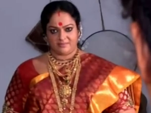 நளினியின் உருட்டல் நடிப்பு