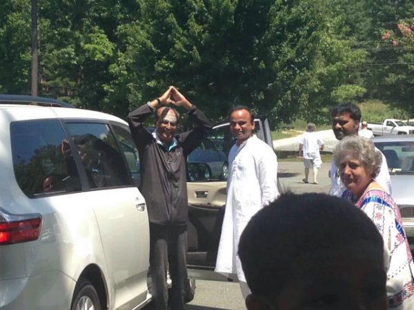 Rajinikanth visits Lotus Ashram at Virginia on Sunday Rajinikanth visits Lotus Ashram at Virginia on Sunday