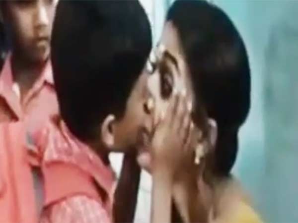 தாய்