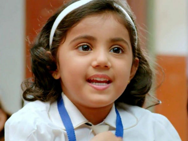 Baby Nainika gets We award Baby Nainika gets We award