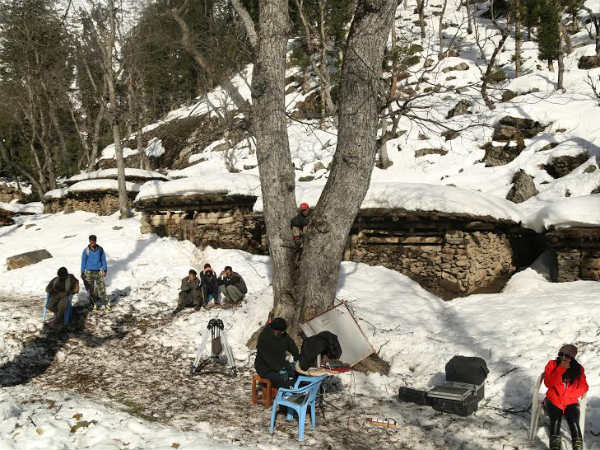 Saalai movie shooting at Kashmir snow fall Saalai movie shooting at Kashmir snow fall