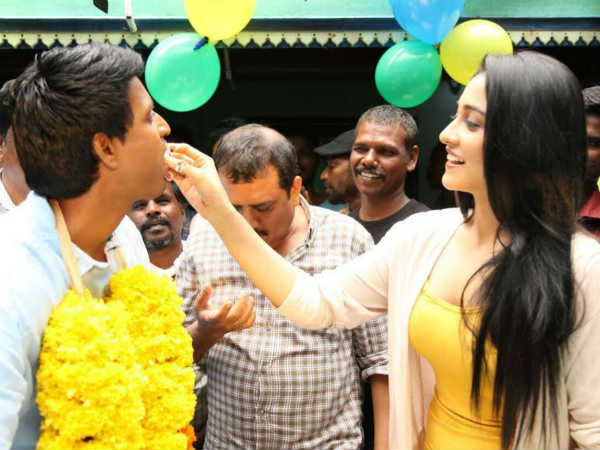 Soori celebrates birthday with Udhayanidhi Stalin Soori celebrates birthday with Udhayanidhi Stalin