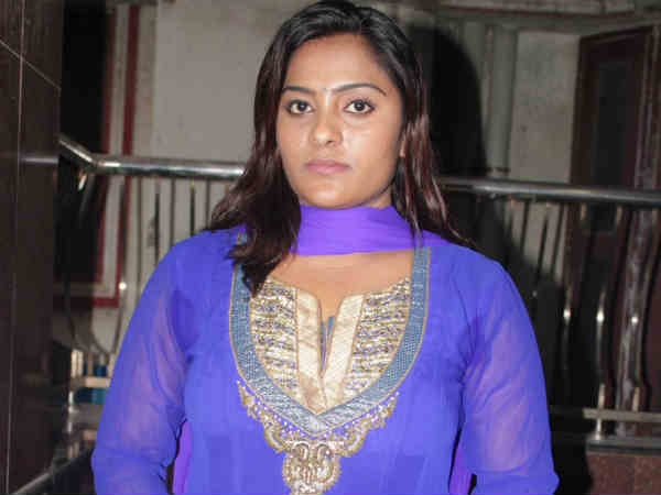 போலீசில் புகார்...