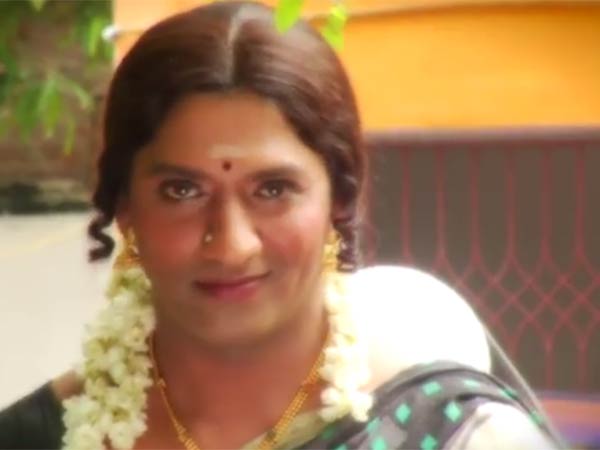 பெண் வேடத்தில் மதன்