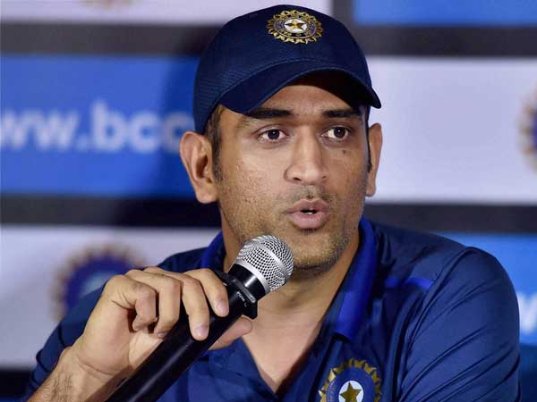 Dhoni likes Suriya after Rajinikanth Dhoni likes Suriya after Rajinikanth