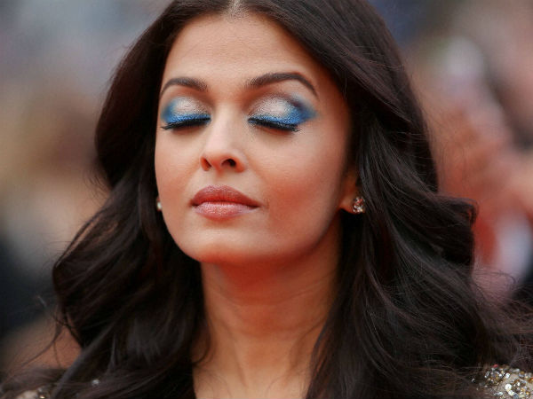 Is this why Aishwarya Rai is not on social media? Is this why Aishwarya Rai is not on social media?