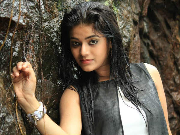 Industrialist Kumar makes his debut as Munnodi Industrialist Kumar makes his debut as Munnodi