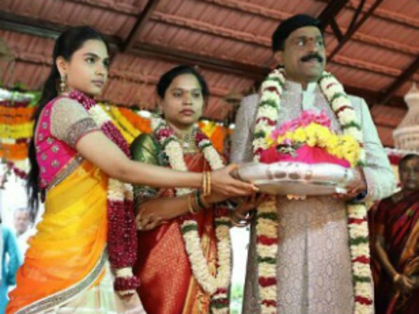 பிரபலங்கள்