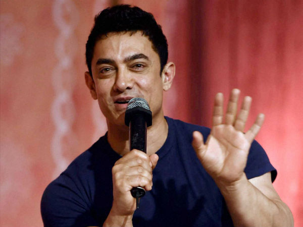Aamir Khan's fear to comment on Demonitisation Aamir Khan's fear to comment on Demonitisation
