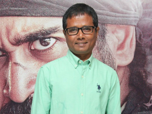 Abolishing 500, 1000 notes: Pichaikkaran director becomes lime light Abolishing 500, 1000 notes: Pichaikkaran director becomes lime light
