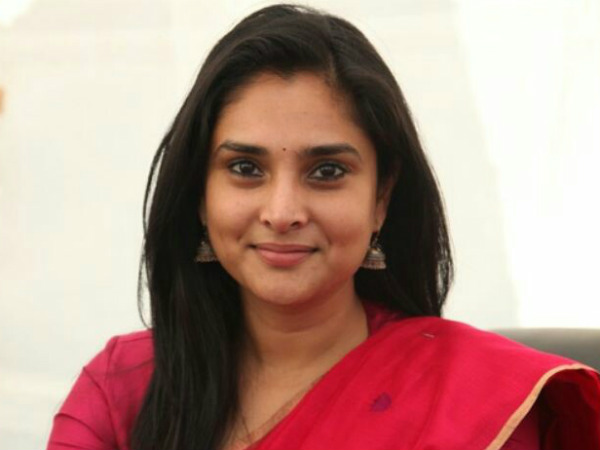 Money crisis: Actress Ramya turns very helpful for poor people Money crisis: Actress Ramya turns very helpful for poor people