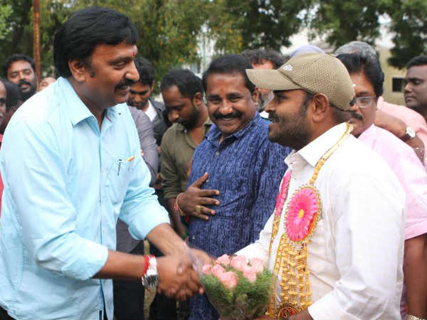 Bairava shooting wrap up with traditional sign Bairava shooting wrap up with traditional sign