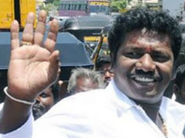 Karunas's reply for his 'selfie' pics at Amma funeral Karunas's reply for his 'selfie' pics at Amma funeral