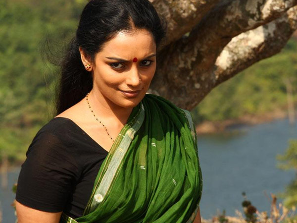 ஸ்வேதா மேனன்