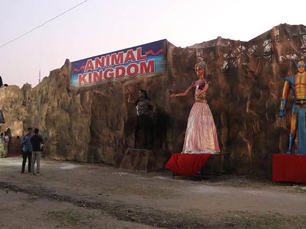Actress Athithi Menon inaugurates 43rd exhibition Actress Athithi Menon inaugurates 43rd exhibition