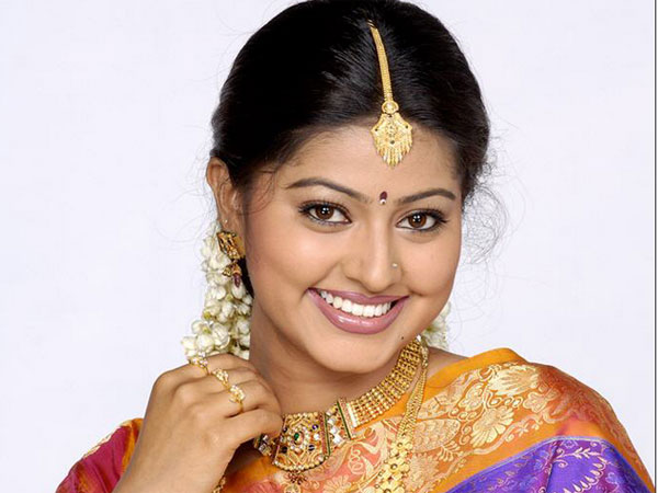 Women facing lot of challenges to achieve - Actress Sneha Women facing lot of challenges to achieve - Actress Sneha