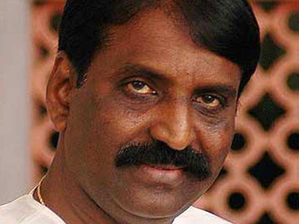 Vairamuthu's explanation on a fake poem in his name Vairamuthu's explanation on a fake poem in his name