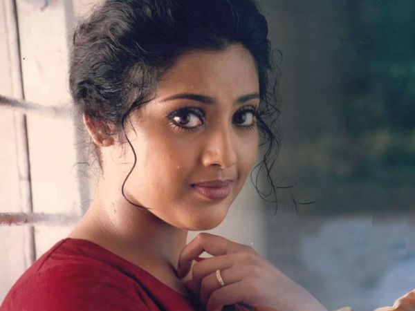 Women's day special: Tamil Cinema and female characters Women's day special: Tamil Cinema and female characters