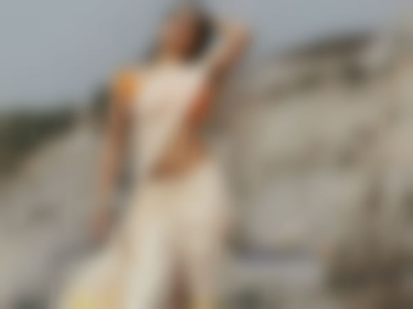 Kite actress urges boy friend for marriage Kite actress urges boy friend for marriage