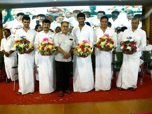 Rajini wishes Vishal & Team Rajini wishes Vishal & Team