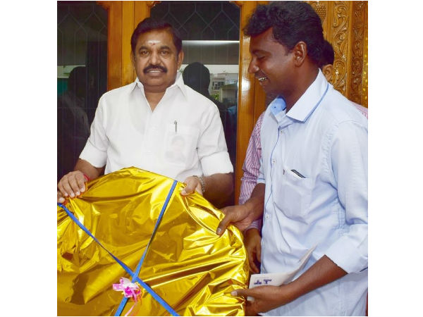 CM EPS launches Vairamagan audio CM EPS launches Vairamagan audio