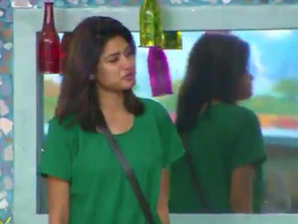 ஓவியாவை அசிங்கப்படுத்தும் பிக் பாஸ்