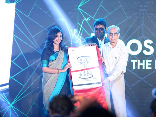 சிறப்பு விருதுகள்