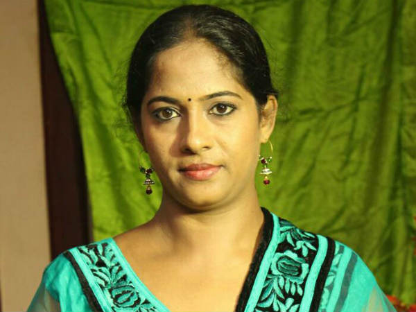 வற்புறுத்திக் கொண்டே இருந்தார்