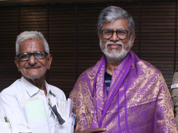Traffic Ramasamy meets SA Chandrasekar Traffic Ramasamy meets SA Chandrasekar