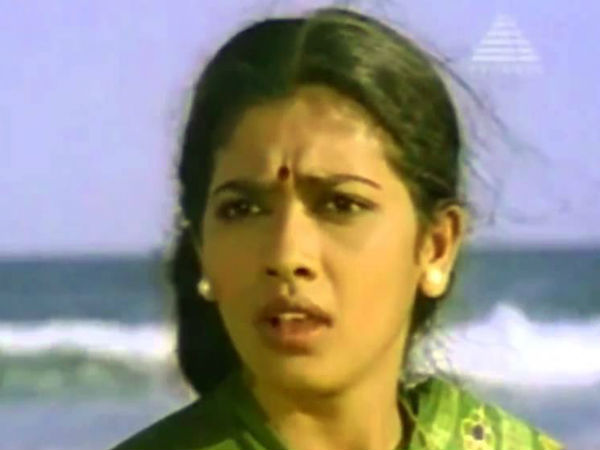 கடலோர கவிதைகள் ஜெனிஃபர் டீச்சர் :