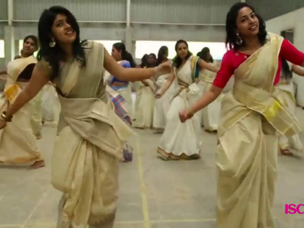 பாடலுக்காகவே ரசிகர் கூட்டம் :