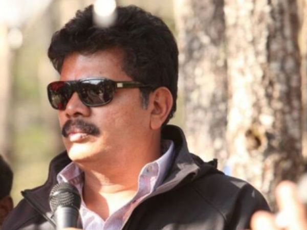 அரசியல் பிரவேசத்தால் பின்வாங்கும் ஷங்கர் :