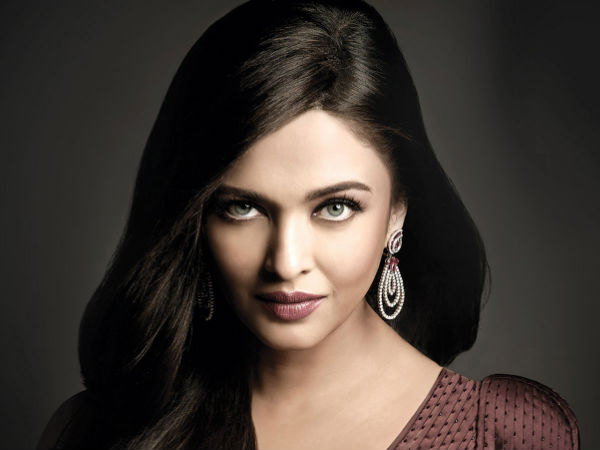 SCARED Of Jaya Bachchan? Aishwarya Rai Says NO To BOLD Scenes SCARED Of Jaya Bachchan? Aishwarya Rai Says NO To BOLD Scenes