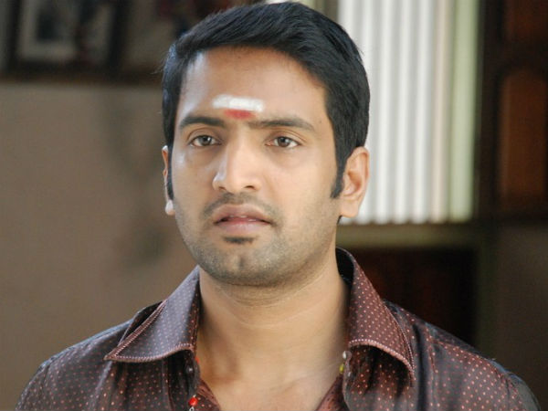 Actor Santhanam absconds Actor Santhanam absconds