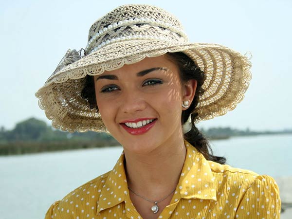 Amy jackson learning hindi Amy jackson learning hindi