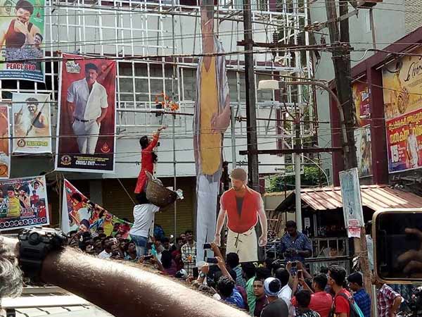 kerala female fan celebrates mersal kerala female fan celebrates mersal