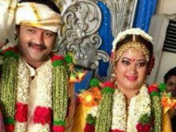 Priyamanaval pair gets married Priyamanaval pair gets married