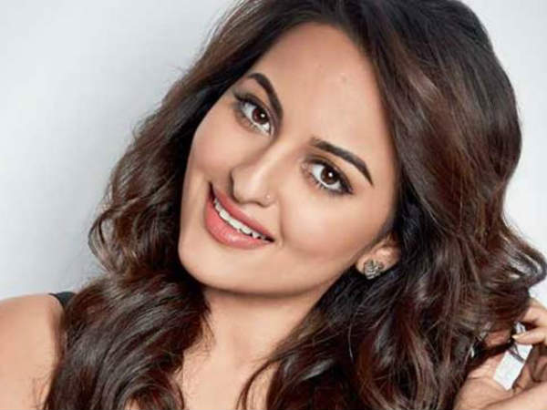 Sonakshi fears to come Tamil cinema Sonakshi fears to come Tamil cinema