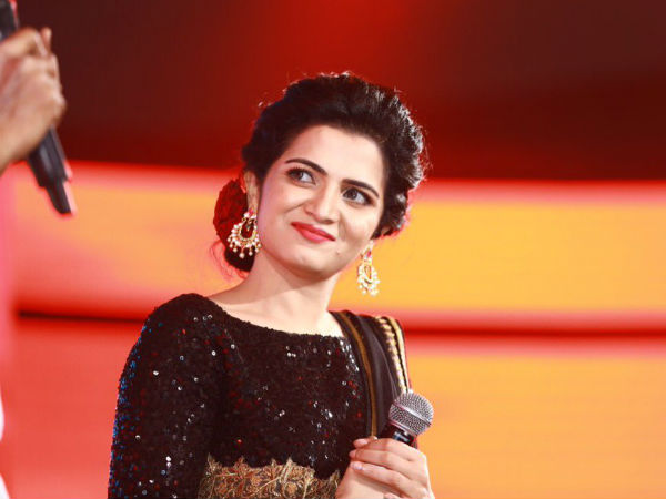 நீதிமன்றம்