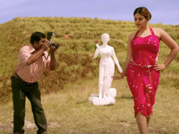 'ரோசாப்பூ' படத்தில் அஞ்சலிக்கு என்ன கேரக்டர் தெரியுமா? Anjali-rosappu34-09-1512825901
