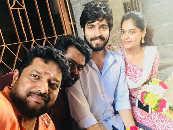 Bindu, Harish Kalyan visit Thiruvannamalai temple Bindu, Harish Kalyan visit Thiruvannamalai temple