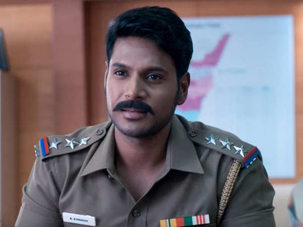 Maayavan Review Maayavan Review
