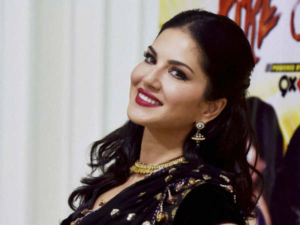 சன்னி லியோன் கோலிவுட் சம்பளம் என்ன தெரியுமா? Sunnyleone756-13-1513148947