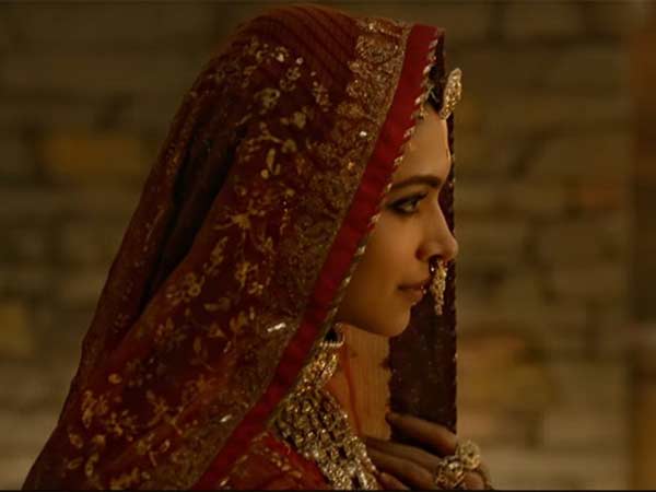 முதலில் படத்தைப் பாருங்கள்