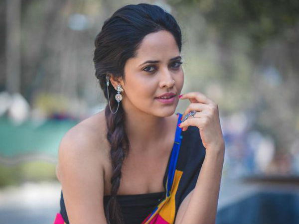 
Complaint to Police, Fans lash out at as she's a Mother of a Kid - Anasuya deletes her Social Media account
