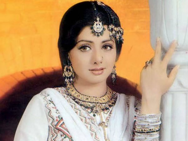 முதல் படம்