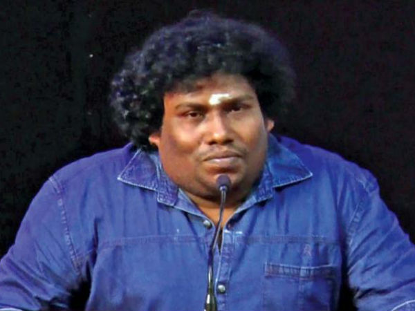 Yogi Babu pays his thanks to Subramanya Siva Yogi Babu pays his thanks to Subramanya Siva