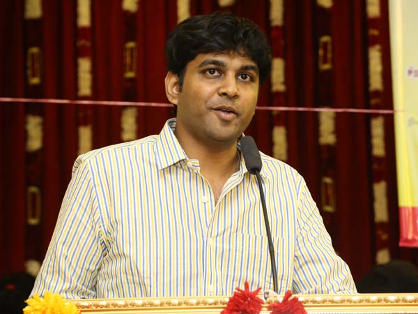 Kabilan Vairamuthu is a genius Kabilan Vairamuthu is a genius