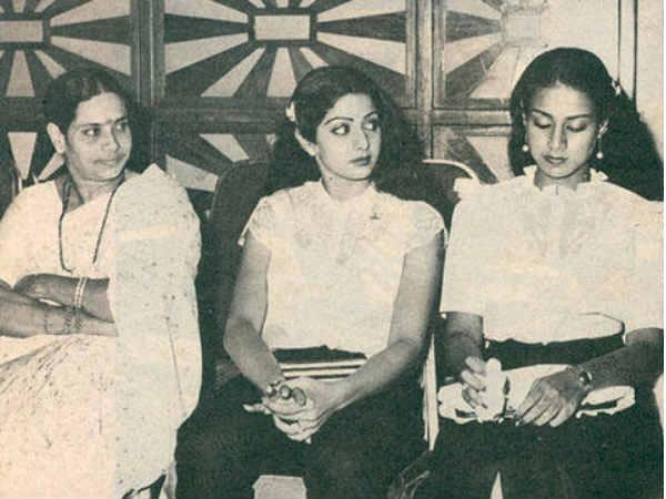 ரூ. 10 லட்சம்